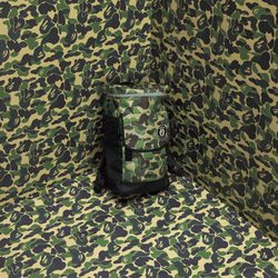 Bolso tipo mochila con estampado camuflaje para la línea PUMA X BAPE