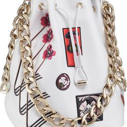 Bolso saco color blanco con cadena dorada de la línea 'Dior Paradise'