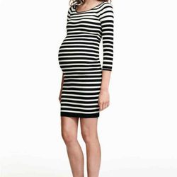 Vestido con punto canalé de la línea premamá de H&M para la temporada AW 2015