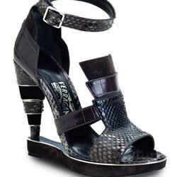 Sandalia patchwork de pitón, cocodrilo y ante de Salvatore Ferragamo temporada invierno 2015