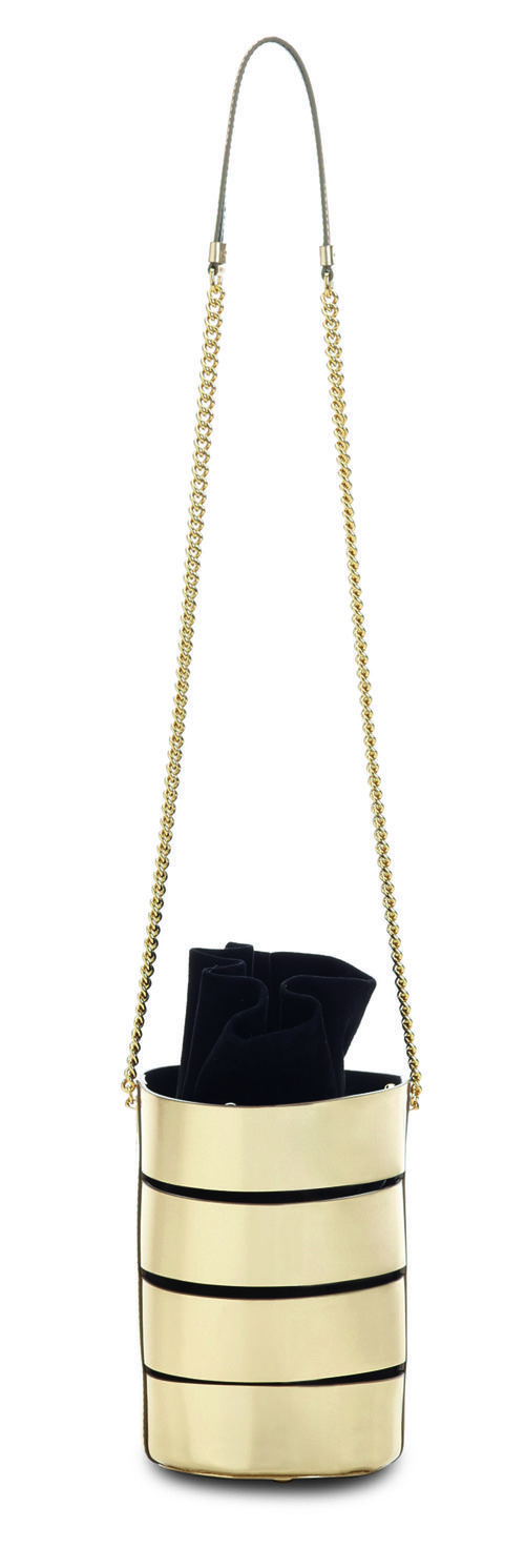 Mini bolso cubo dorado en piel de becerro de Salvatore Ferragamo temporada invierno 2015
