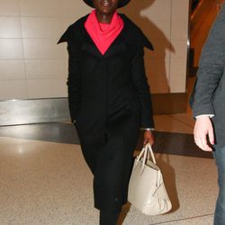 Lupita Nyongo llegando a Los Angeles para la presentación de 'Star Wars'