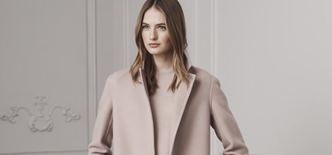 Blazer largo y pantalones de traje en rosa palo de Ralph Lauren para la colección Pre-Fall 2016