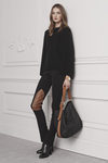 Jersey negro y pantalones con detalle en cuero marrón de Ralph Lauren para la colección Pre-Fall 2016