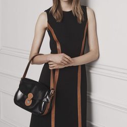 Vestido midi negro con franjas en cuero marrón de Ralph Lauren para la colección Pre-Fall 2016