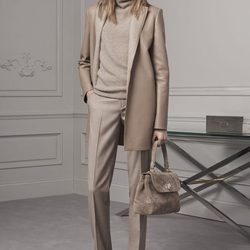 Conjunto working girl en tonos nautros de Ralph Lauren para la colección Pre-Fall 2016
