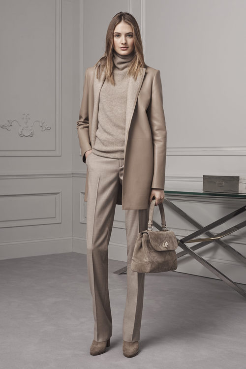 Conjunto working girl en tonos nautros de Ralph Lauren para la colección Pre-Fall 2016
