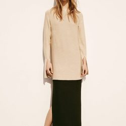 Vestido camisero en camel y falda larga negra abierta de la colección Pre-Fall 2016 de Calvin Klein