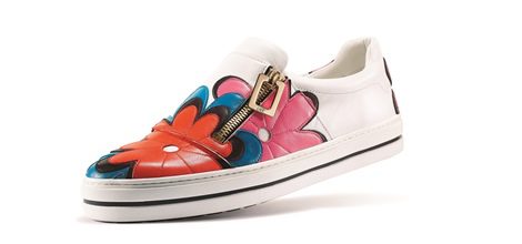 Zapatilla con detalle floral de la colección 'Sneaky VIV' de Roger Vivier