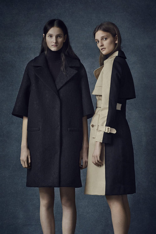 Abrigos midi en negro y crema de la colección Pre-Fall 2016 de Erdem
