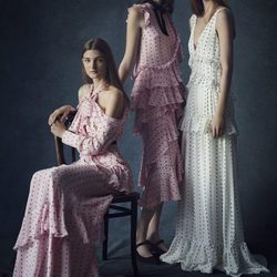 Vestidos vaporosos con topos de la colección Pre-Fall 2016 de Erdem