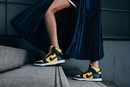 Zapatillas deportivas en amarillo con logo Nike de la colaboración 'NikeLab x Sacai' para 2016