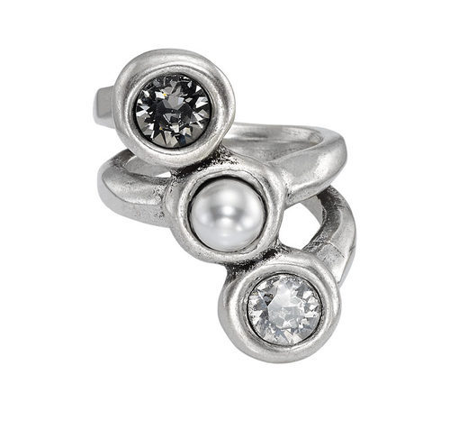 Anillo de plata con brillantes en blanco y negro de la colección 'The Darker Side' de Uno de 50