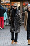 Gigi Hadid se refugia en el print para protegerse del frío