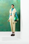 Conjunto en beige pantalón de pinza y maxi chaleco de la temporada Pre-Fall 2016 de Del Pozo