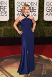 Kate Winslet con vestido largo ajustado en azul oscuro de Ralph Laurent