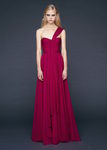 Vestido caído de una manga en color granate de Reem-Acra