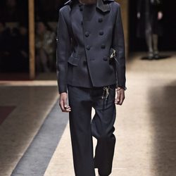 Abrigo negro con doble botonadura para Prada