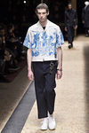 Camisa de estilo kimono con boceto azul para Prada