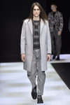 Abrigo largo liso gris con jersey con estampado geométrico para Armani 