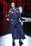 Chaqueta bomber con detalles florales y falda sobre los pantalones para Dsquared2
