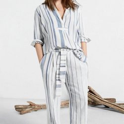 Mono largo blanco con rayas azules de Violeta by Mango