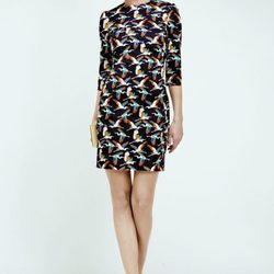 Vestido corto recto con estampado abstracto de Dolores Promesas Resort 2016
