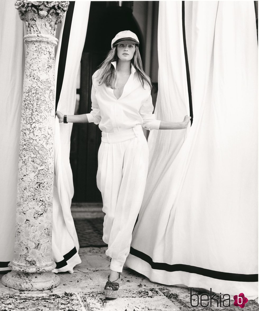 Blusa amplia y pantalones ajustados al tobillo de Ralph Lauren Collection 2016