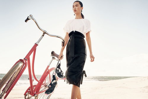 Conjunto blanco y negro de Salvatore Ferragamo para la colección 'The Splendor of Life' para primavera/verano 2016
