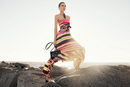 Vestido amplio colorido a rayas de Salvatore Ferragamo para la colección 'The Splendor of Life' para primavera/verano 2016
