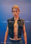 Daniel Hivner con boxer estampado y chaleco denim de Calvin Klein para la colección primavera/verano 2016
