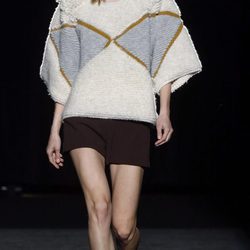 Jersey XXL de la colección otoño/invierno 2016/2017 de Sita Murt en 080 Barcelona Fashion