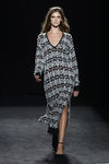 Vestido largo de punto de jacquards de la colección otoño/invierno 2016/2017 de Sita Murt en 080 Barcelona Fashion