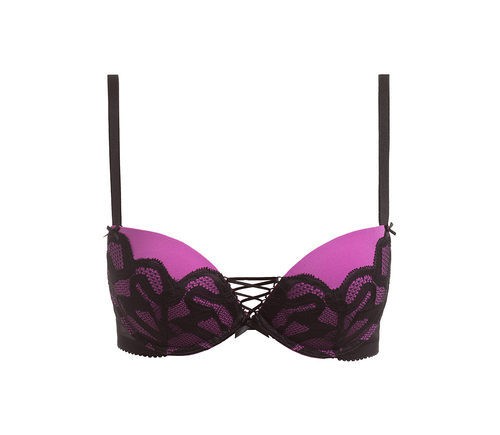 Sujetador fucsia con encajes en negro de la nueva colección ONE LOVE para San Valentín 2016 de Yamamay
