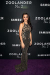 Penélope Cruz con vestido negro y dorado en la premier de 'Zoolander nº2'