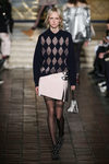 Jersey con rombos y falda asimétrica de Alexander Wang en la New York Fashion Week para otoño/invierno 2016/2017