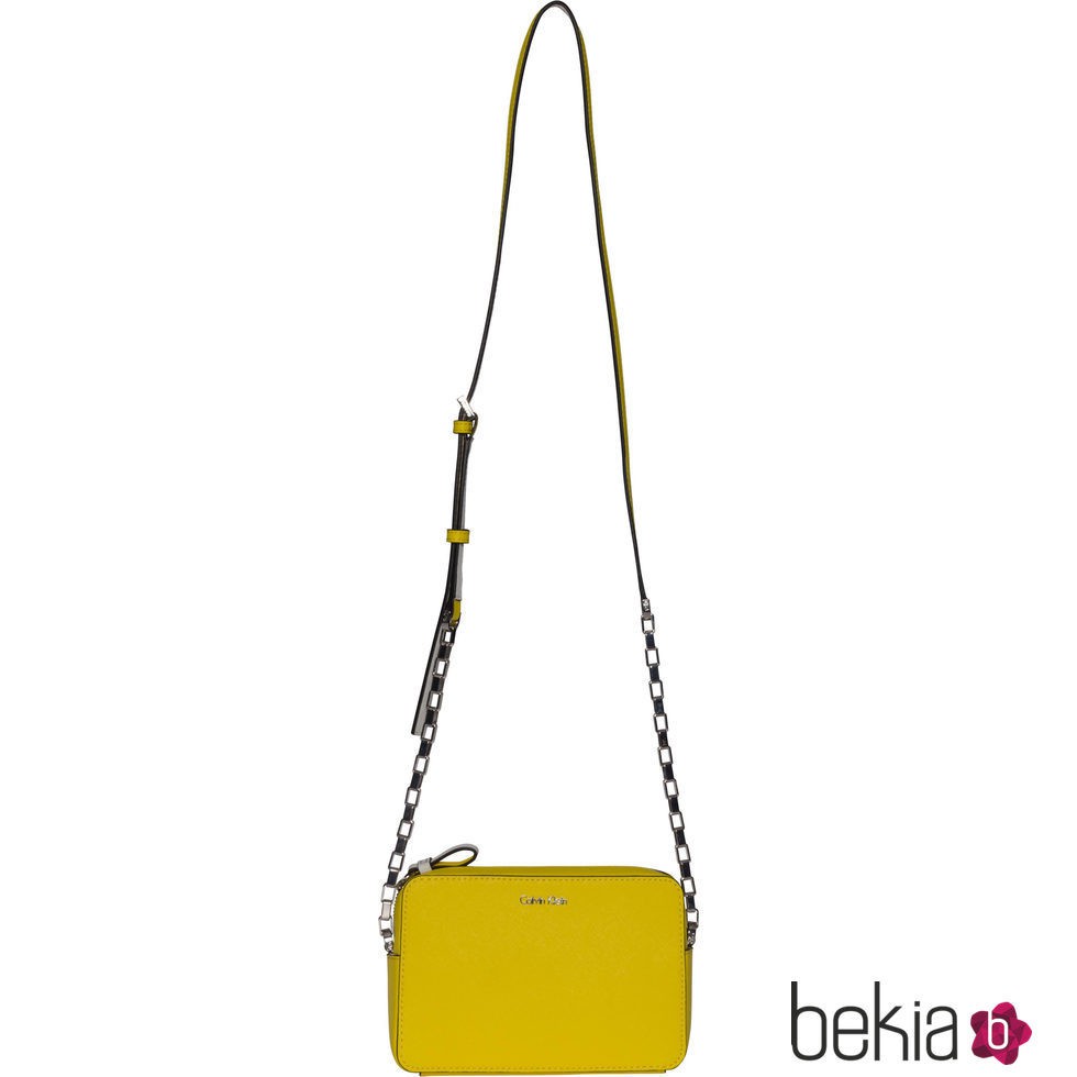 It bag amarillo de Clavin Klein para verano 2016