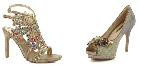 Peep toe dorado con brillantes de Alma en Pena