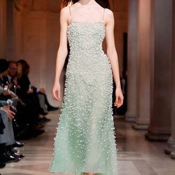 Vestido degradée de Carolina Herrera en FW de Nueva York para otoño/invierno 2016/2017
