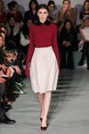 Conjunto rojo y blanco de Oscar de la Renta en la New York FW para otoño/invierno 2016/2017
