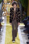 Blazzer estampado de Roberto Cavalli en la FW de Milán para otoño/invierno 2016/2017
