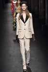 Traje crema de Gucci en la FW de Milán para otoño/invierno 2016/2017