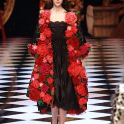 Vestido camisero con rosas de Dolce&Gabbana en la FW de Milán para otoño/invierno 2016/2017
