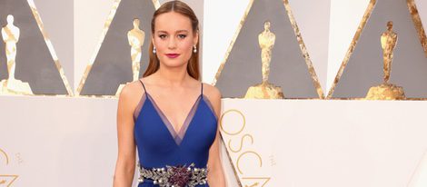 Brie Larson con un vestido de Gucci en la alfombra roja en los Premios Oscar 2016
