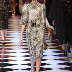 Vestido de cuadros con brillantes de Dolce&Gabbana en la FW de Milán para otoño/invierno 2016/2017