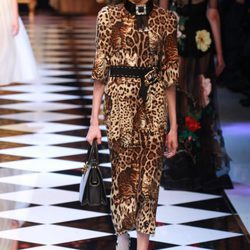 Vestido con print animal de Dolce&Gabbana en la FW de Milán para otoño/invierno 2016/2017