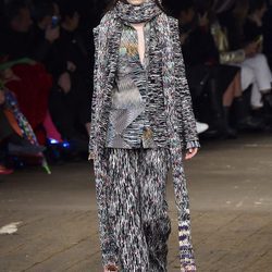 Conjunto gris de lana de Missoni en la FW de Milán para otoño/invierno 2016/2017