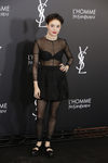  Miranda Makaroff en el aniversario de 'L'Homme' de Yves Saint Laurent en Madrid con un total black look 