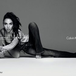 Calvin Klein y FKA twigs en la campaña primavera/verano 2016