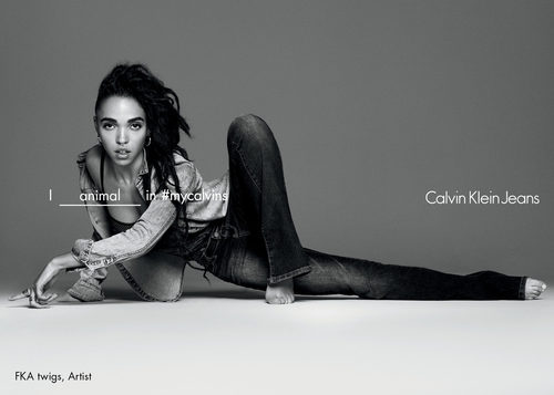 Calvin Klein y FKA twigs en la campaña primavera/verano 2016
